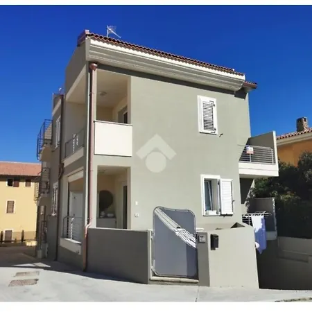 Casa Arborea Con Vista Mare 아파트